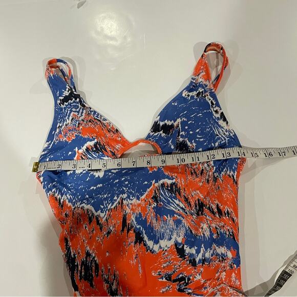 Gymshark Strappy Back One Piece Swimsuit in Orange Blue Print Size M - Picture 8 of 9